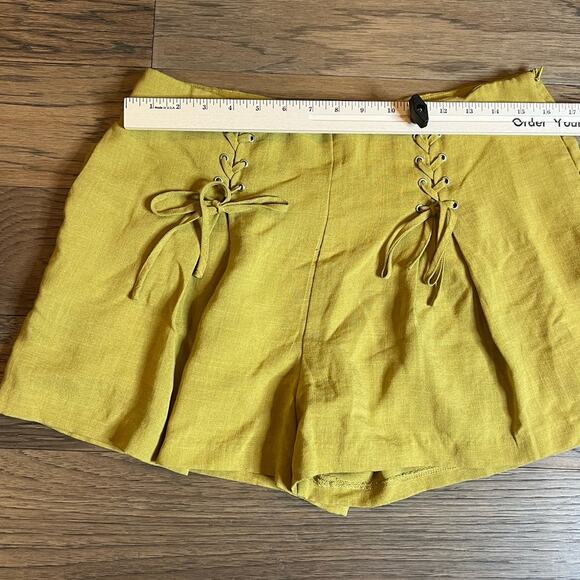 Anthro Lace Up High Waist Shorts Women's Casual Pleated Pockets Yellow - Picture 5 of 6
